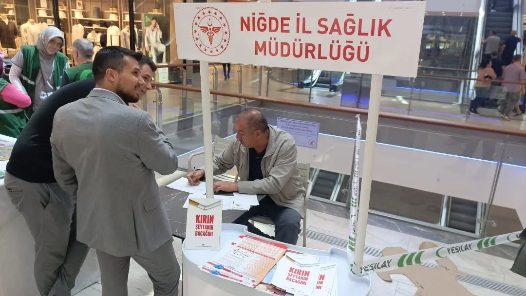 Niğde İl Sağlık Müdürlüğü: "Elektronik sigara bir çözüm değil, tuzaktır"