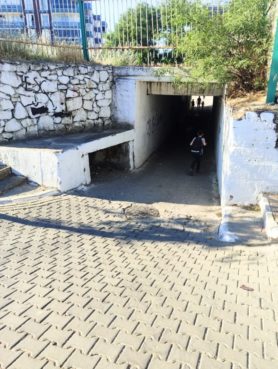 Germencik zabıtasının okul nöbeti sürüyor