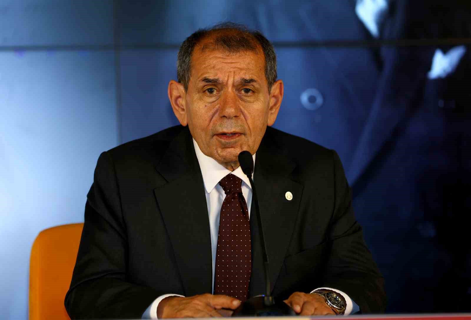 Galatasaray’da yeni yönetim mazbatalarını aldı