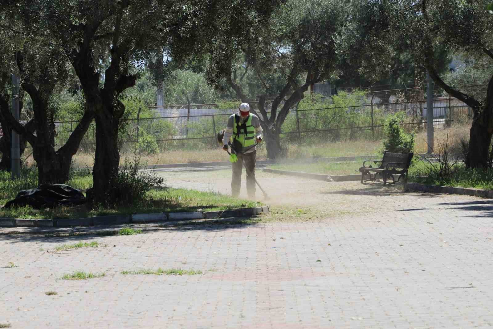 Nazilli’de belediye ekipleri sahaya indi
