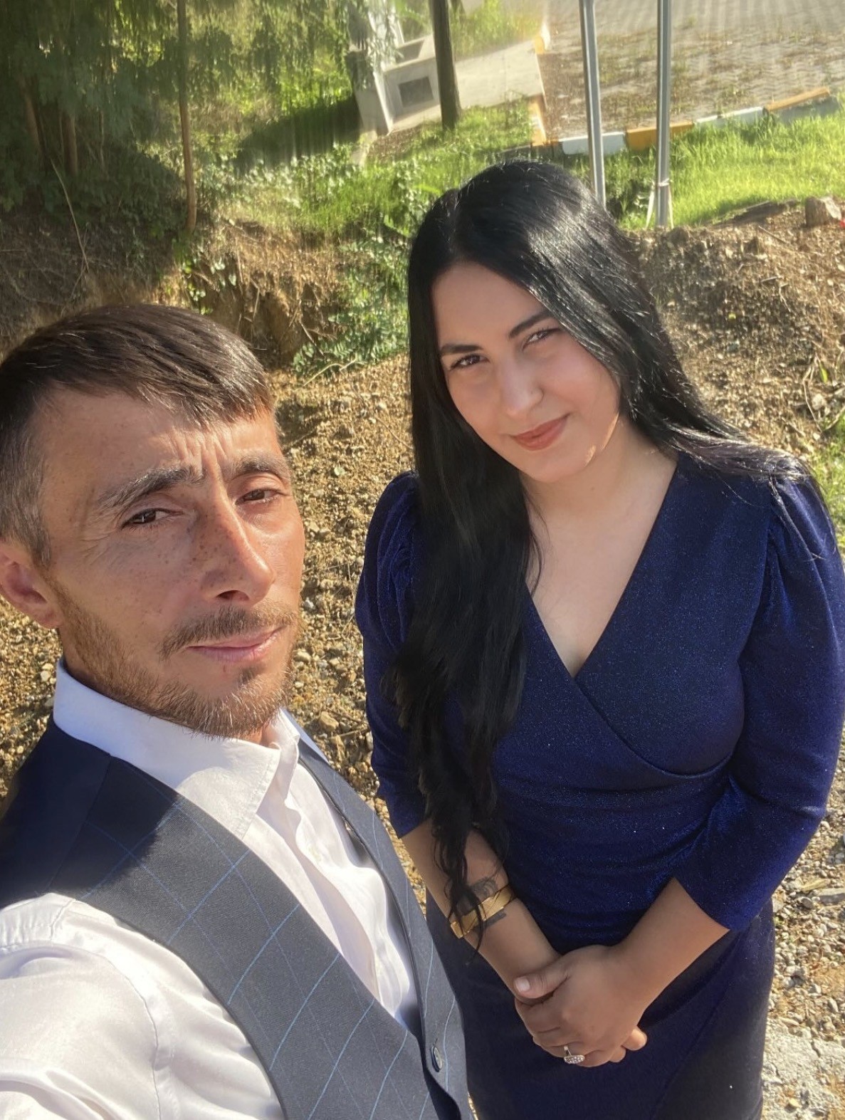 Bayram yolunda kazada ölen genç çift, yan yana toprağa verildi