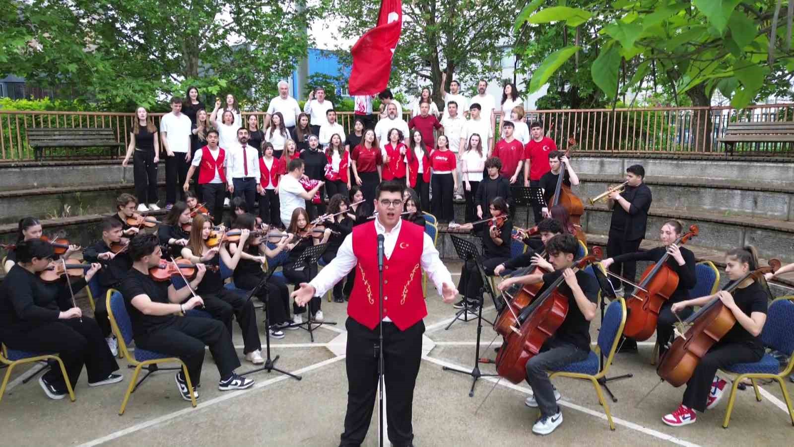 Bursa’nın genç müzisyenleri Dünya Kupası yolunda: "Bizim Çocuklar" finalde