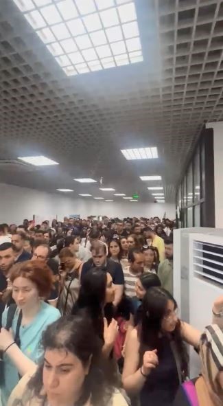 9 günlük tatilde 185 binden fazla yolcu, yaklaşık 20 bin araç geçiş yaptı
