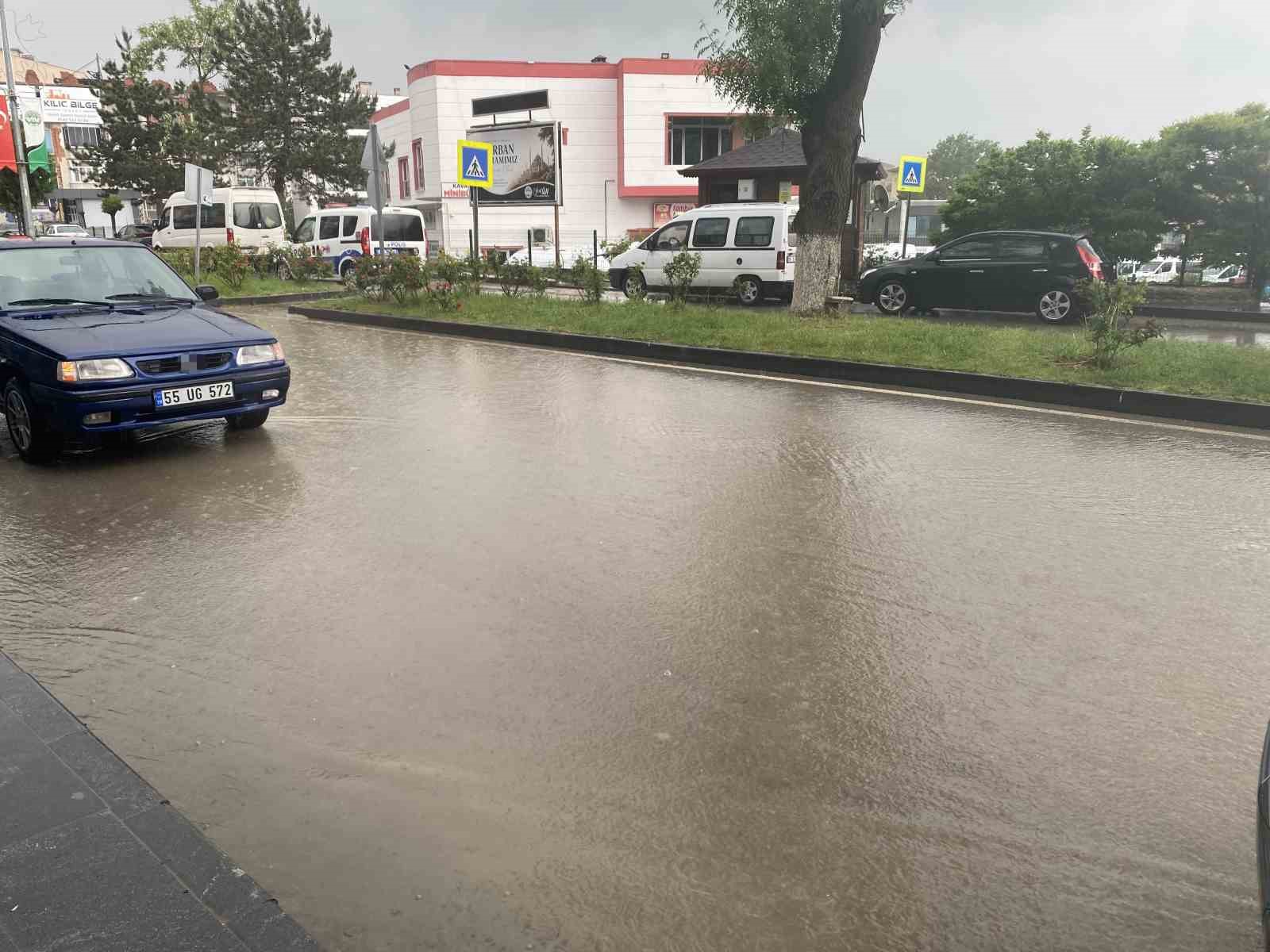 Kavak’ta sağanak