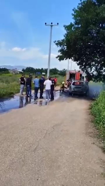 Kestel&rsquo;de otomobil alevlere teslim oldu
