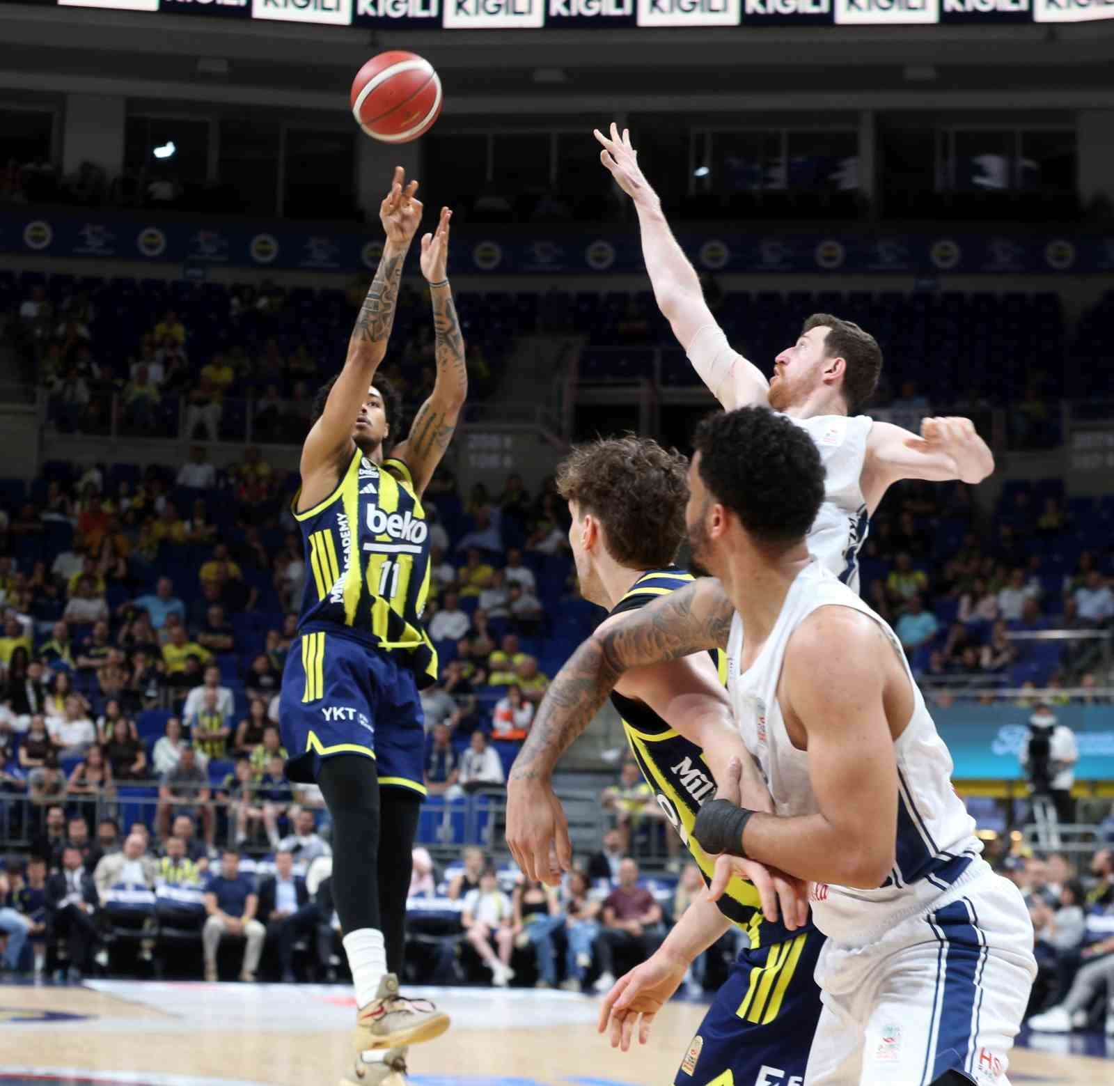 Basketbol Süper Ligi: Fenerbahçe: 60 - A. Efes: 59