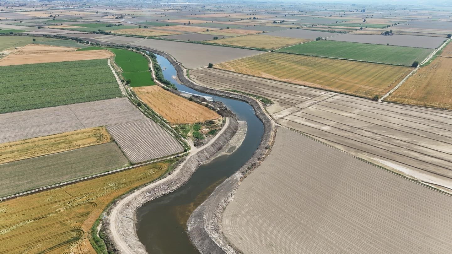 Menderes Nehri’nde ıslah çalışmaları sürüyor