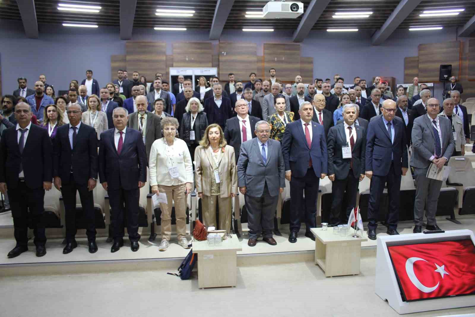 Uluslararası Kanatlı Üretiminde Dijitalleşme ve Sağlık Kongresi tamamlandı