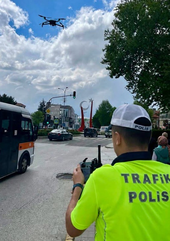 Bilecik’te drone destekli trafik denetimi