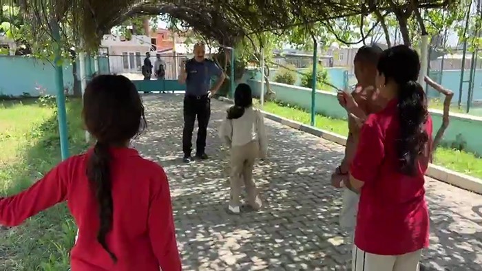 Tekirdağ Emniyet Müdürü Turanlı, Aydoğdu Mahallesi’nde öğrencilerle buluştu