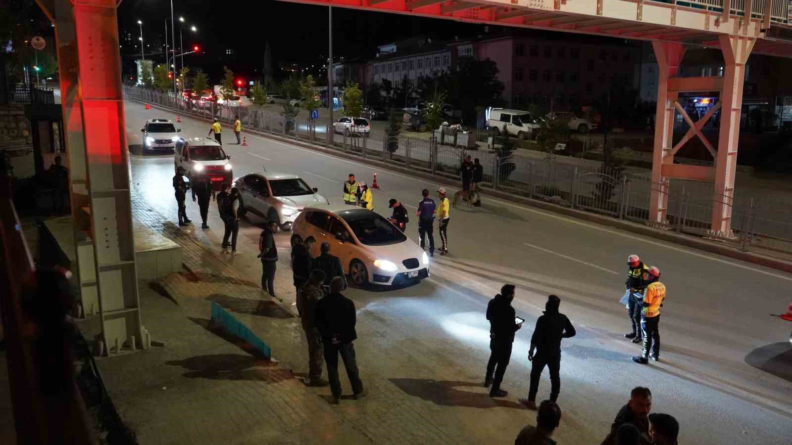 Şırnak’ta bayramda çifte başarı: 44 aranan şahıs yakalandı, ölümlü kaza yaşanmadı