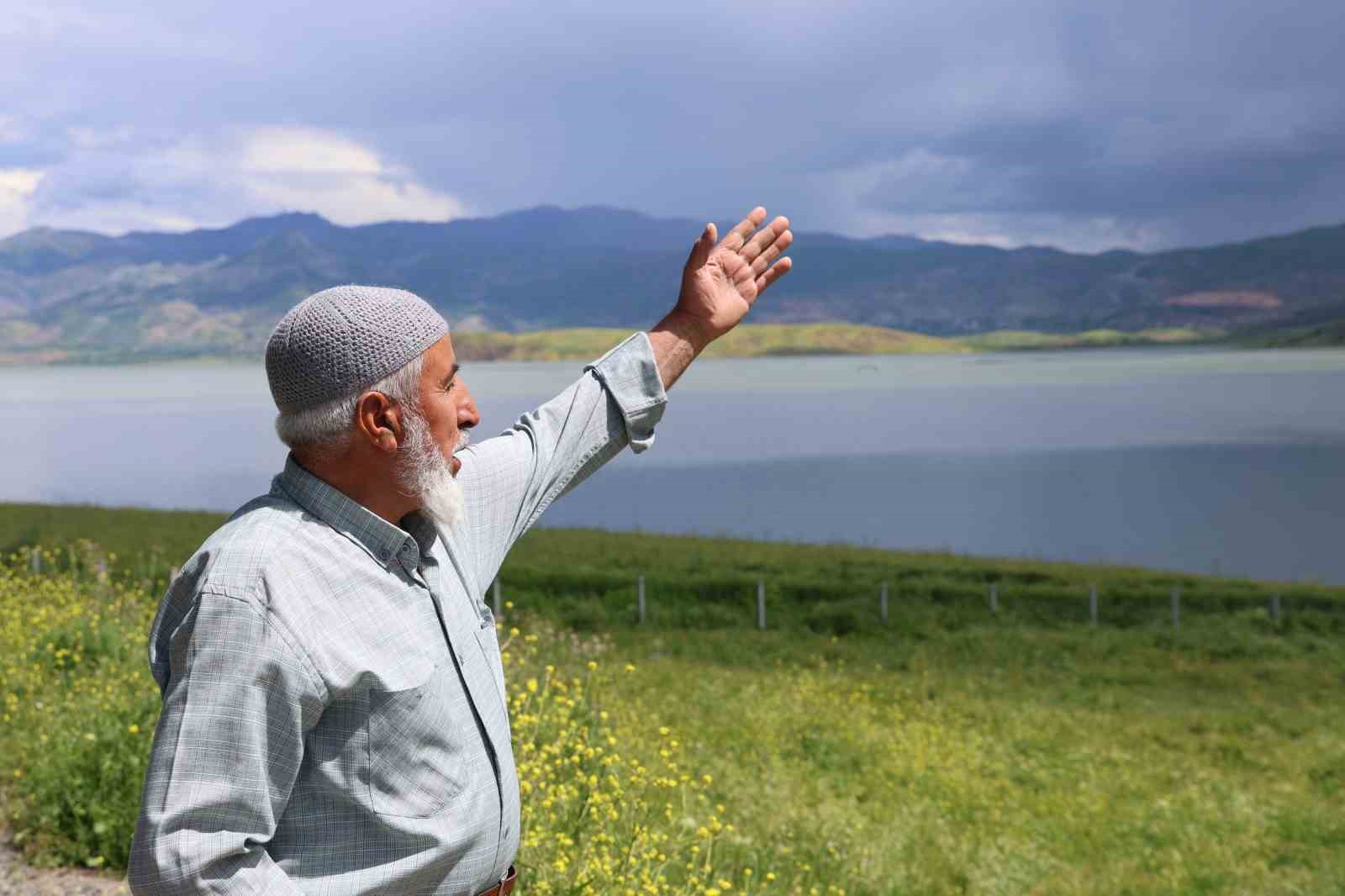 Dereye dönen kocaman nehir yeniden coştu