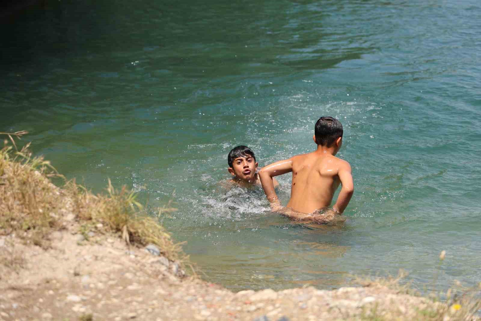 Havalar ısındı, &ouml;l&uuml;m&uuml;ne serinlik başladı
