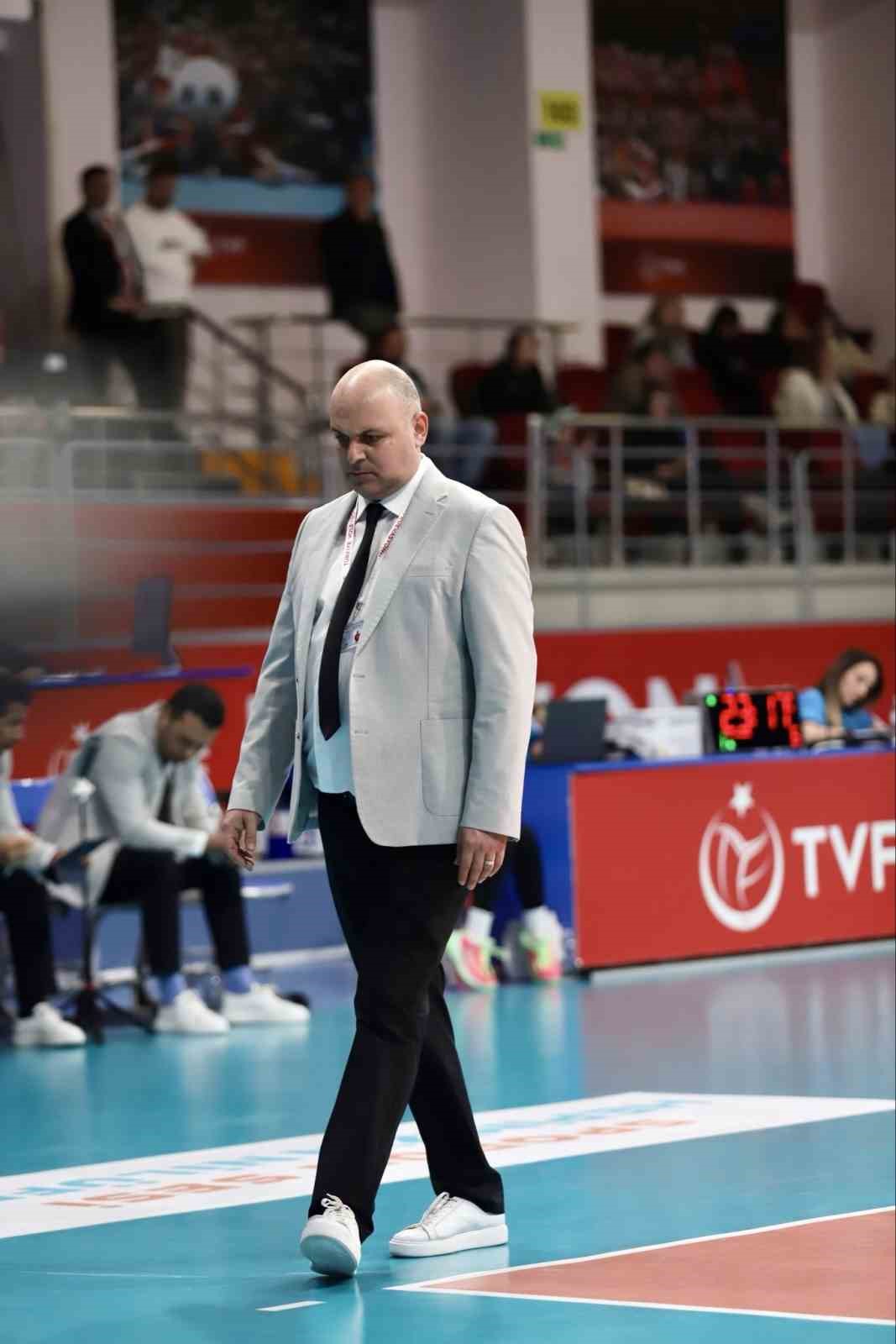 Aras Kargo, başantrenör Suphi Doğancı ile devam kararı aldı