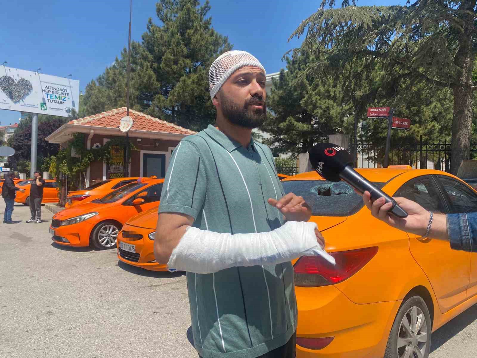 Taksi durağına satırlı ve sopalı saldırı: 3 yaralı
