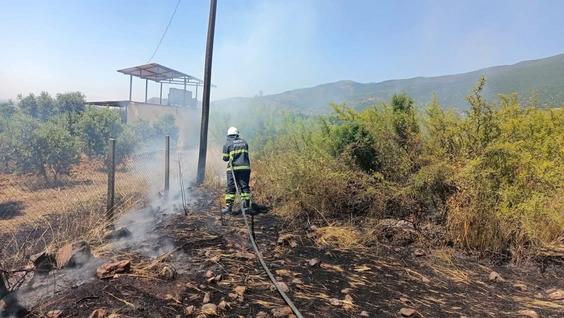 Kırıkhan’da bahçe yangını