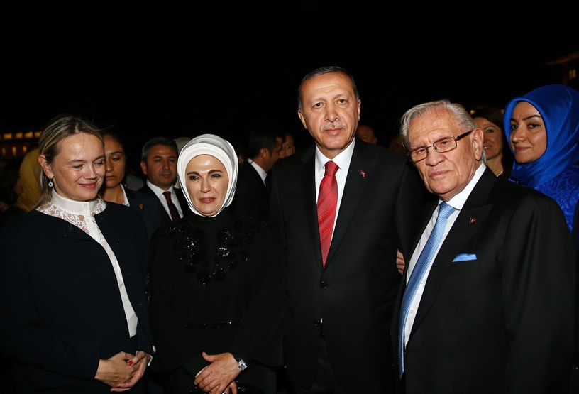 erdogan demiroren kimdir dogan medya yi alan demiroren bunyesindeki sirketler erdogan demiroren kimdir dogan medya yi alan demiroren bunyesindeki sirketler