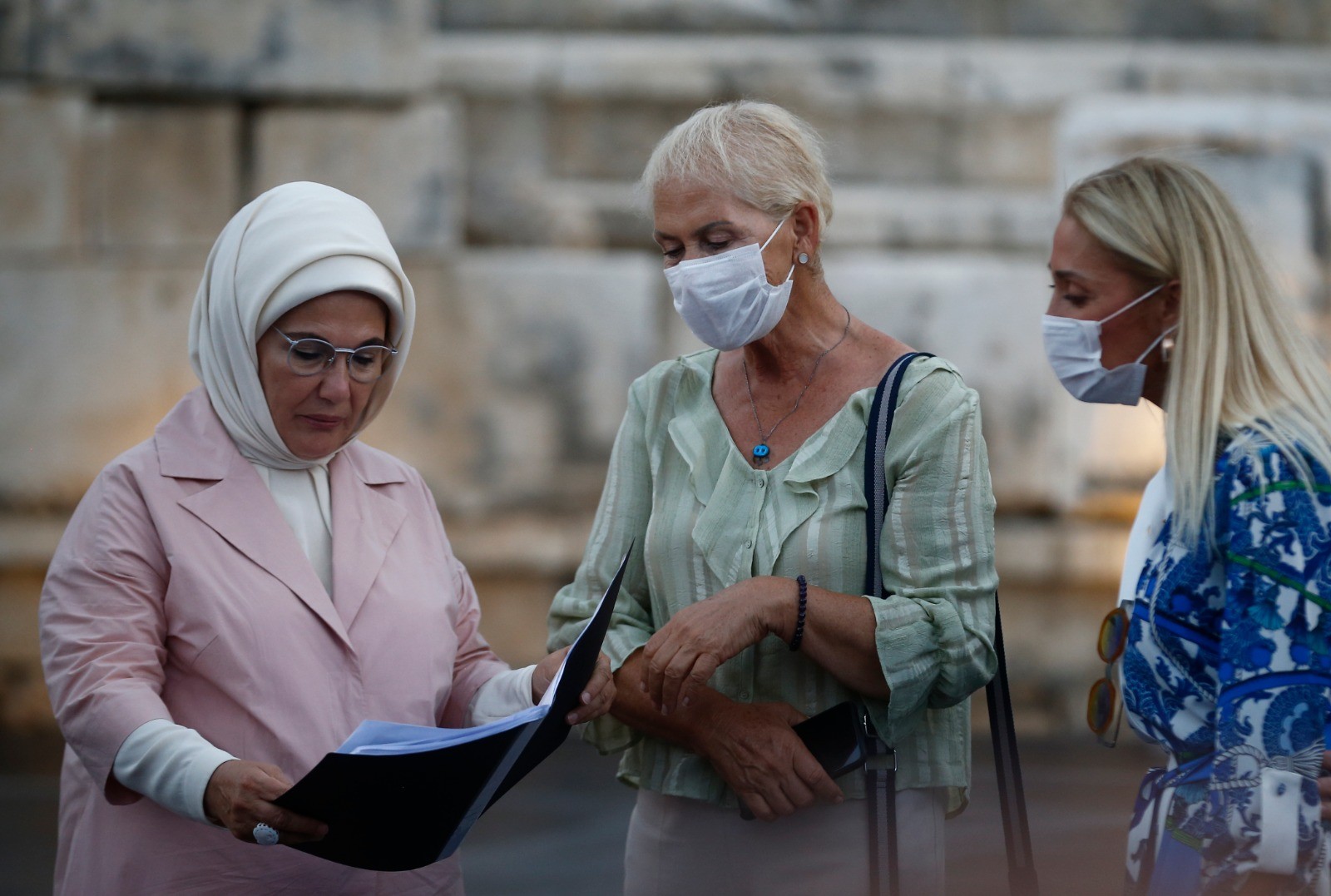 Emine Erdoğan, Patara Antik Kenti’ni ziyaret etti