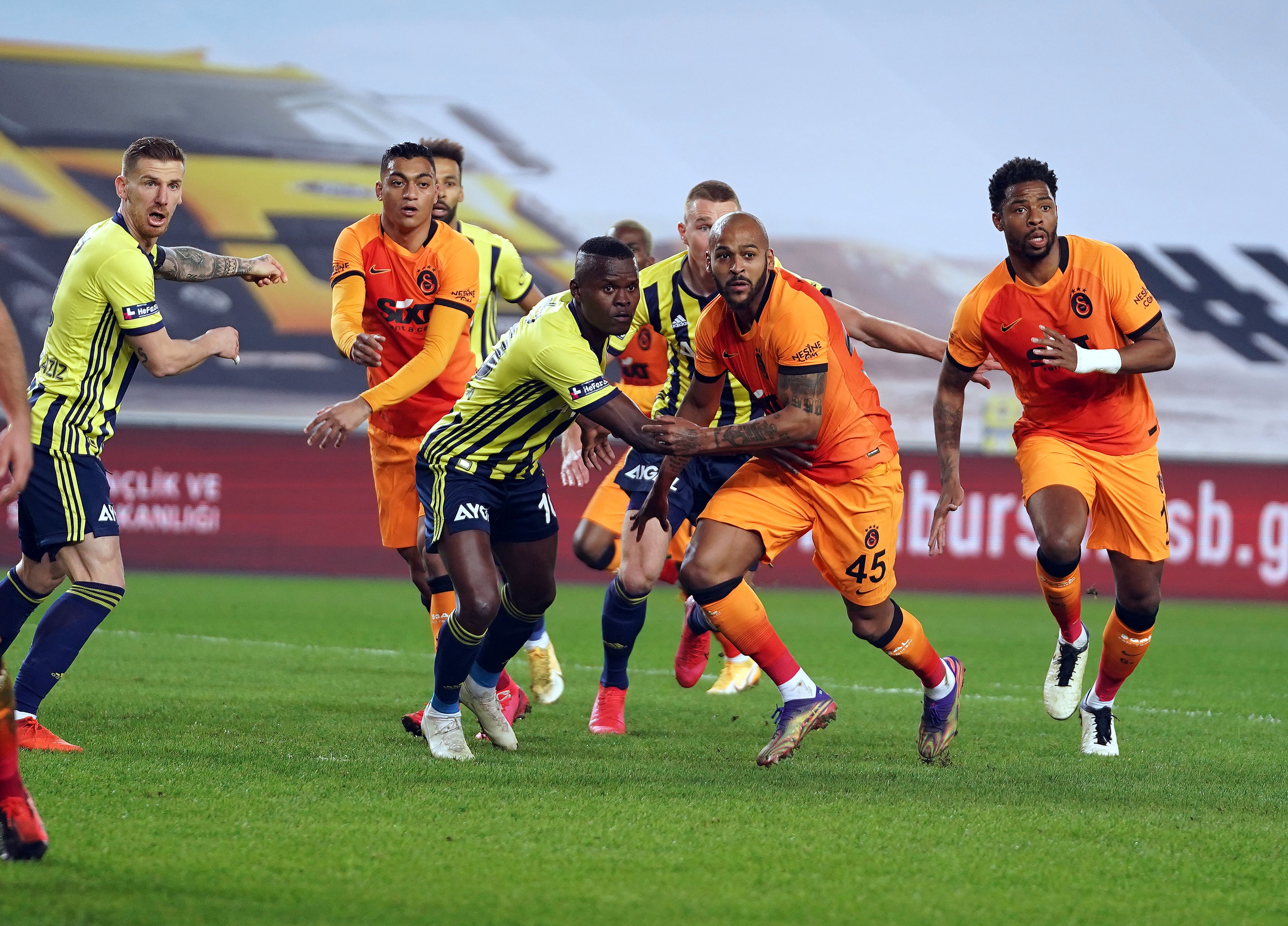 Fenerbahce 0 1 Galatasaray Mac Ozeti Ve Golleri Izle