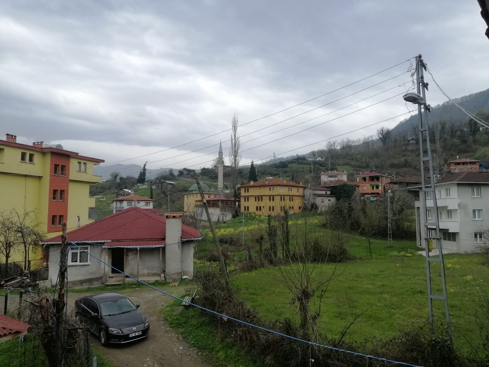 Tamir için gelen su tesisatçısı, köye virüs bulaştırdı