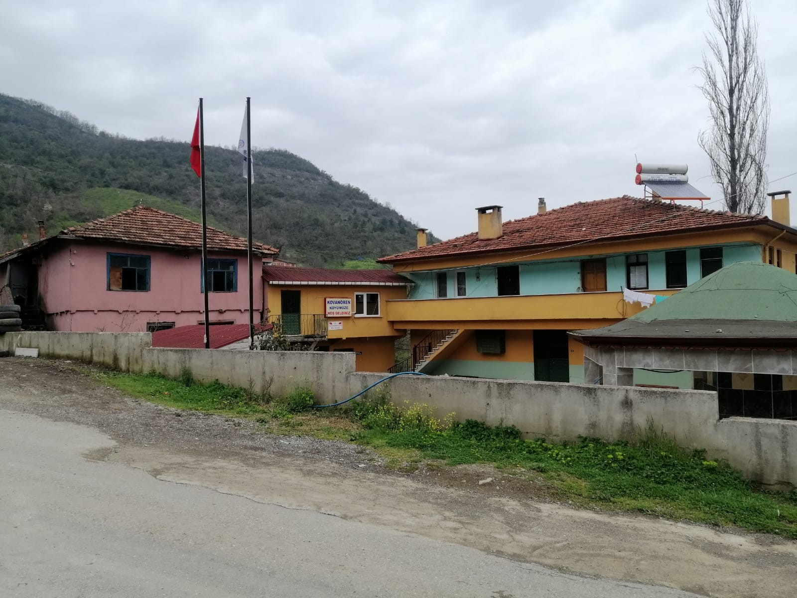 Tamir için gelen su tesisatçısı, köye virüs bulaştırdı