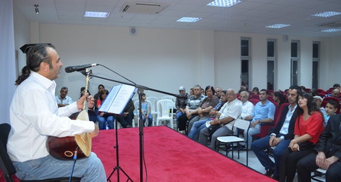 Aşık Mahzuni Şerif türkülerle anıldı