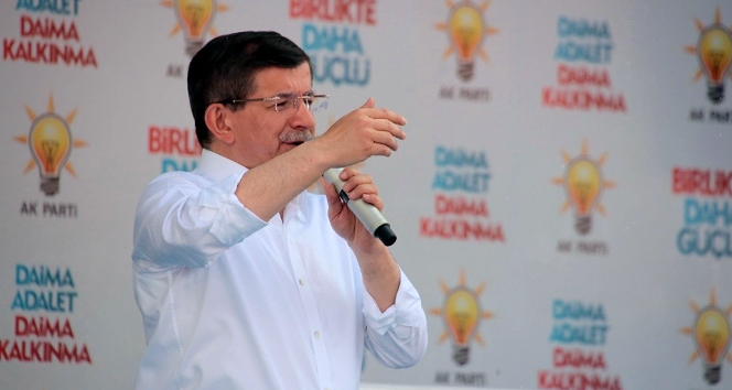 Davutoğlu&#039;ndan şehit ve gazi yakınlarına iş müjdesi