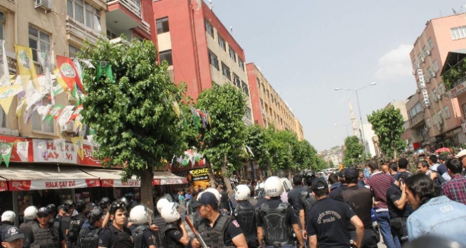 Başbakanın mitingi sonrası provokasyon