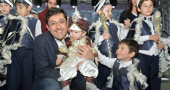 Beşiktaş'ta toplu sünnet şöleni