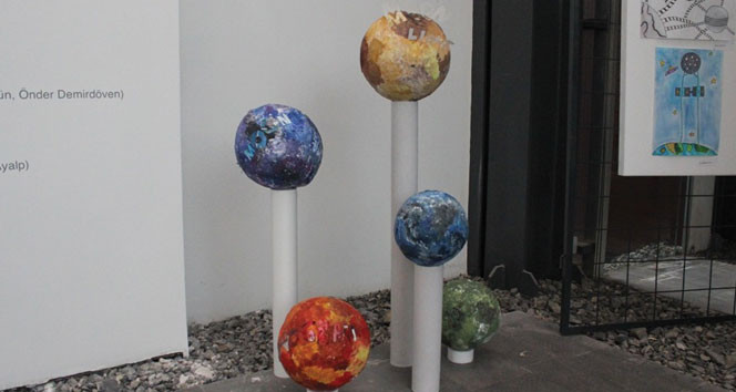 Bahçeşehir Öğrencilerinden Höyük için broşür tasarımı