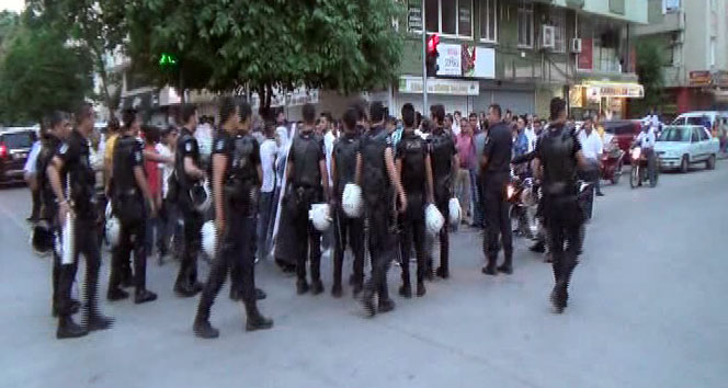 Adana&#039;da MHP-HDP gerilimi