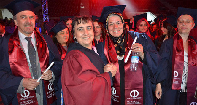 Kemal Sunal’ı model alarak üniversite bitirdi