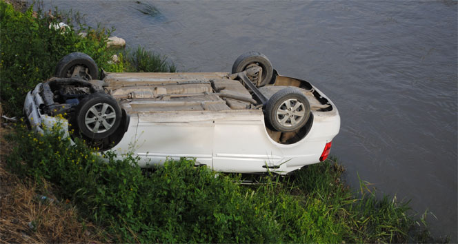 Otomobil ırmağın kenarına uçtu