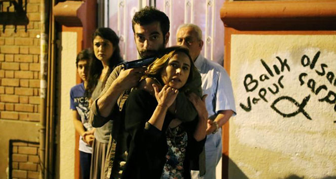 Poyraz Karayel'de Engin Benli diziden ayrıldı!