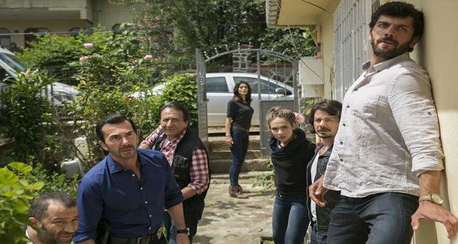 Arka Sokaklar’da şok ayrılık!