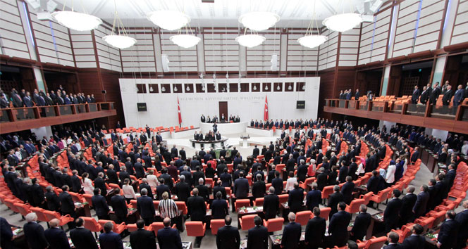 Irak ve Suriye tezkeresi Meclis&#039;ten geçti
