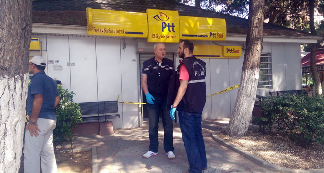 Polis merkezinin bitişiğindeki PTT’de silahlı soygun
