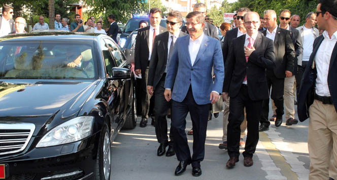 Başbakan Ahmet Davutoğlu Konya’dan ayrıldı