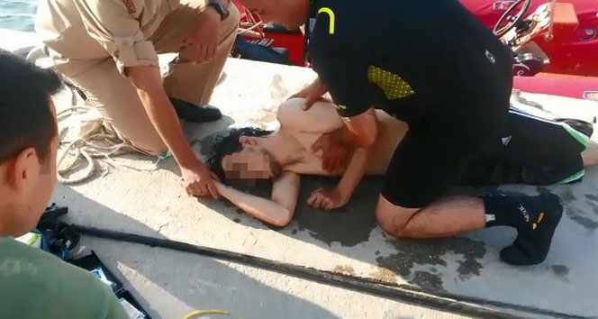 18 yaşındaki genci sahil güvenlik kurtardı