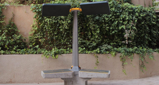 Hem şarj eden hem de aydınlatan banklar