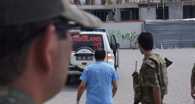 Kars - Erzurum karayolunda ikinci mayın patlaması: 2 yaralı