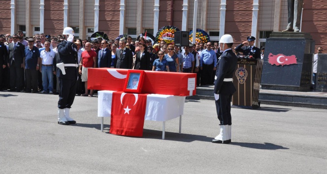 Şehit polis için tören düzenlendi
