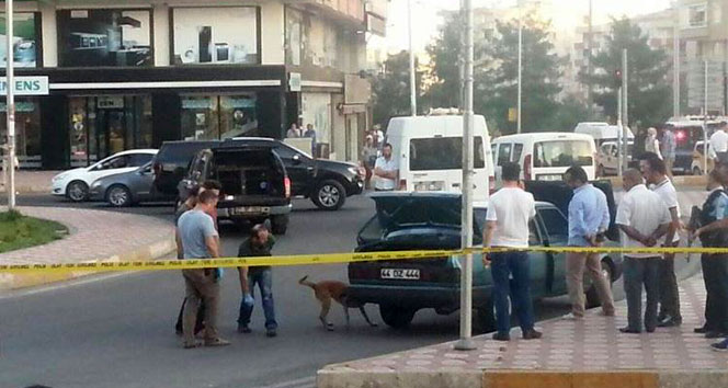 Diyarbakır’da bomba yüklü araç paniği!