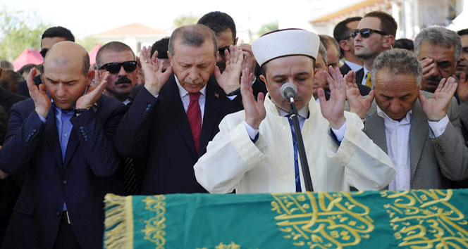 Cumhurbaşkanı, iş adamı İbrahim Cevahir&#039;in cenaze törenine katıldı
