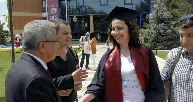 Azerbaycanlı AÖF öğrencisinin başarı öyküsü