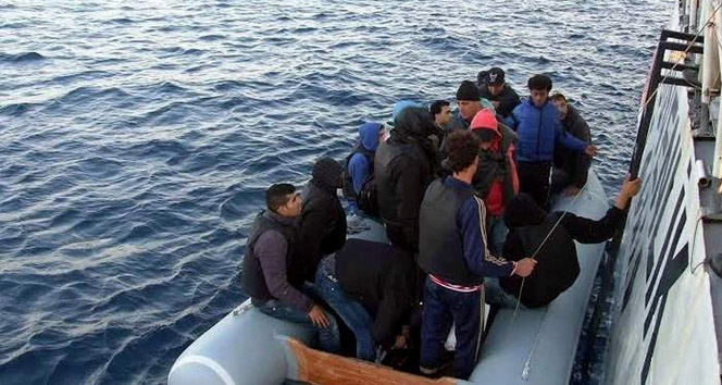 Kuşadası’nda 23 Suriyeli kaçak göçmen yakalandı