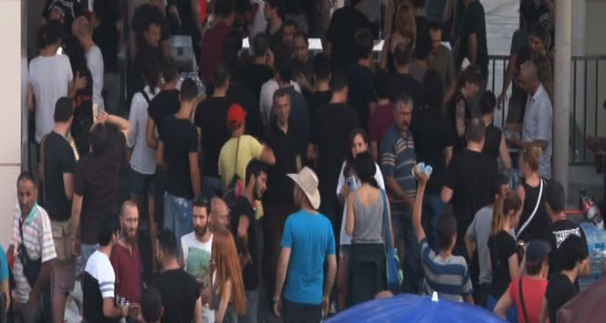 Metallica çılgınlığı Ramazan dinlemedi