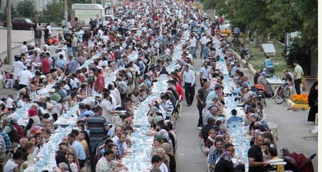 Çankırı’da 9 bin kişi aynı iftar sofrasında buluştu