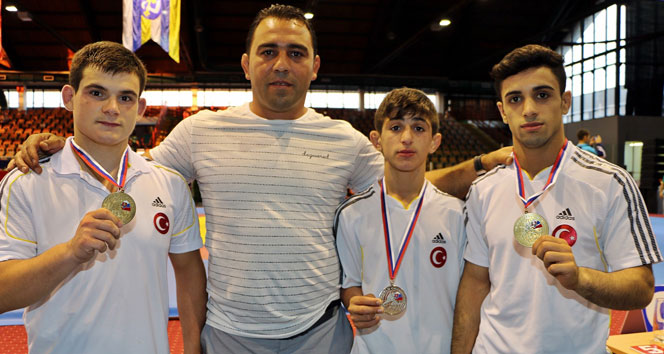 Yıldız grekoromencilerden 1 gümüş ve 2 bronz madalya