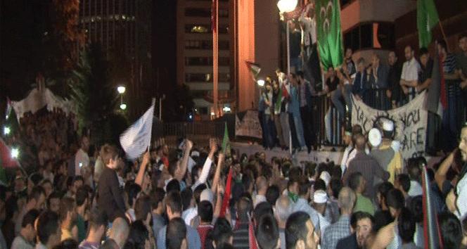 İsrail Konsolosluğu önünde gerginlik